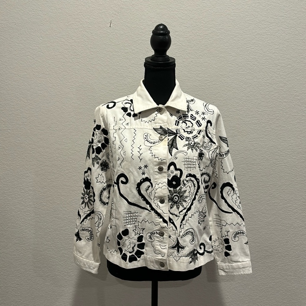 Laura Ashley Jacket Petite Small White Floral Embroidery.